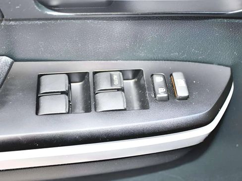 Used 2016 Toyota Tundra SR5 w/ TRD Off Road Package image 9