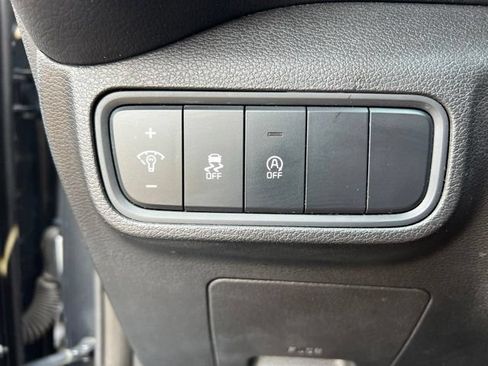 Used 2024 Kia Soul LX w/ Option Group 015 FWD image 10