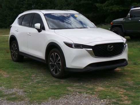 Certified 2022 MAZDA CX-5 AWD 2.5 S w/ Premium Plus Pkg image 2