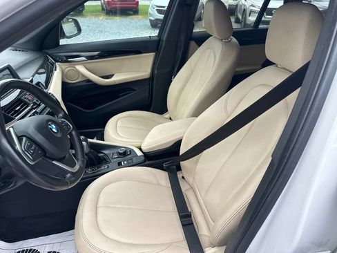 Used 2018 BMW X1 xDrive28i AWD/4WD image 9