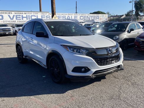 Used 2021 Honda HR-V Sport image 6