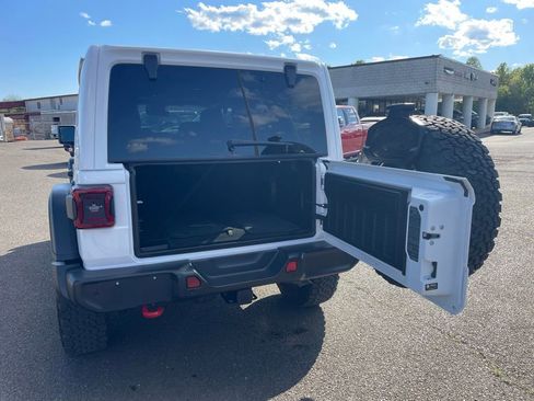 Used 2025 Jeep Wrangler Unlimited Rubicon w/ Safety Group image 11