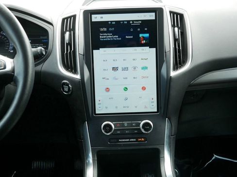 Certified 2024 Ford Edge Titanium image 15