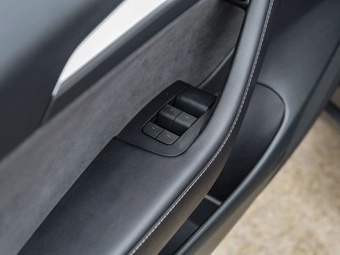 Used 2023 Tesla Model 3 Performance image 52