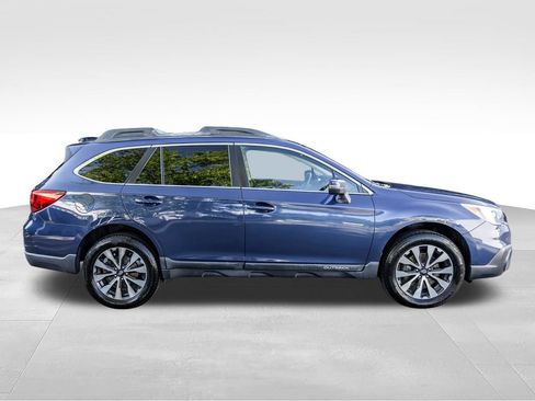 Used 2015 Subaru Outback 2.5i Limited AWD/4WD image 4