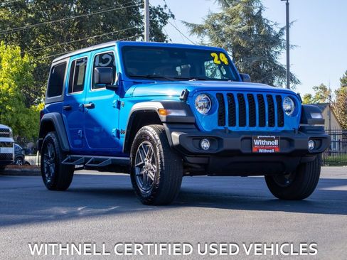 Used 2024 Jeep Wrangler Unlimited Sport AWD/4WD image 2