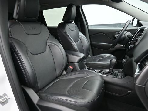 Used 2019 Jeep Cherokee Limited w/ Trailer Tow Group image 26