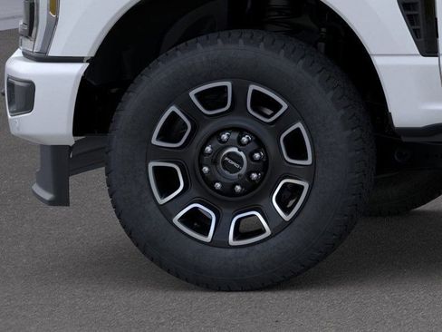 New 2025 Ford F350 Platinum AWD/4WD image 19
