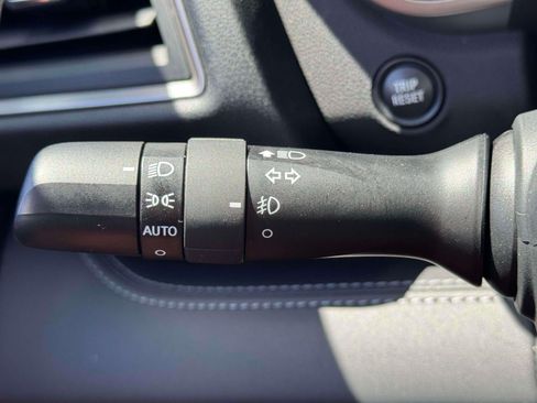 Certified 2025 Subaru Ascent Touring AWD/4WD image 17