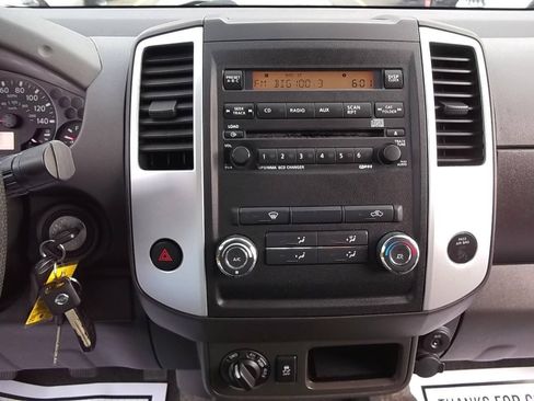 Used 2012 Nissan Frontier SV w/ SV Premium Utility Pkg AWD/4WD image 17