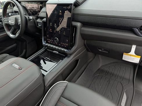 New 2026 GMC Yukon AT4 Ultimate w/ LPO, Floor Liner Package AWD/4WD image 45