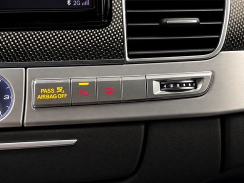 Used 2013 Audi S8 AWD/4WD image 45