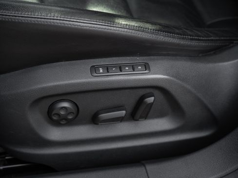 Used 2016 Volkswagen Tiguan SEL image 21