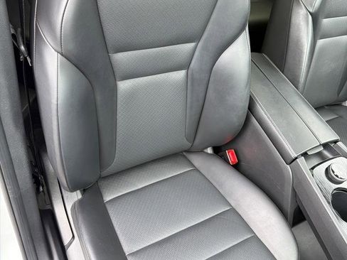 Used 2024 Nissan Rogue SV w/ SV Premium Package AWD/4WD image 25