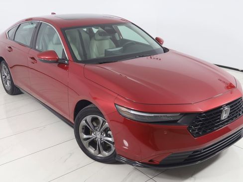 Used 2023 Honda Accord EX-L image 18