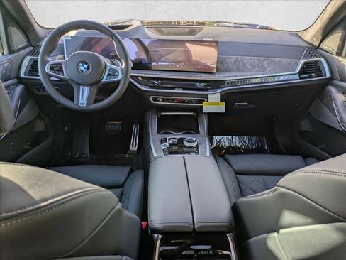 New 2026 BMW X7 xDrive40i w/ M Sport Package image 15