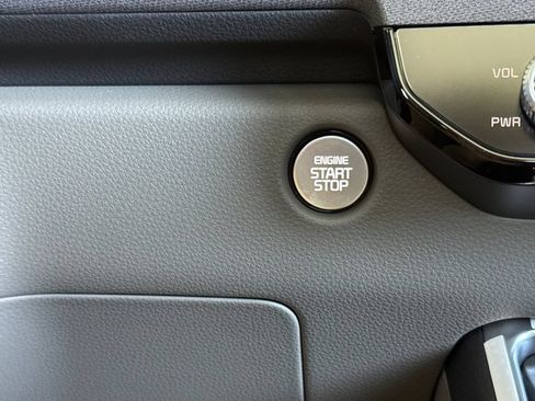 New 2026 Kia Carnival SX FWD image 22