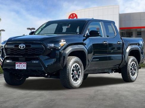 Used 2024 Toyota Tacoma TRD Off-Road image 10