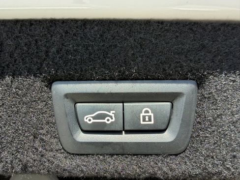 Used 2020 BMW 740i RWD image 33