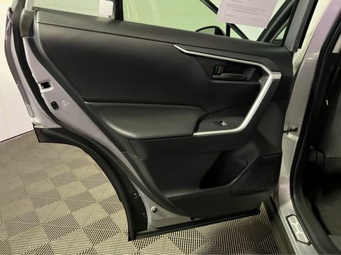 Used 2024 Toyota RAV4 LE AWD/4WD image 23