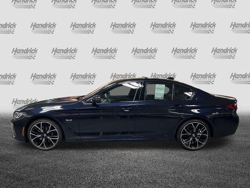 Used 2023 BMW 530e w/ M Sport Package RWD image 7
