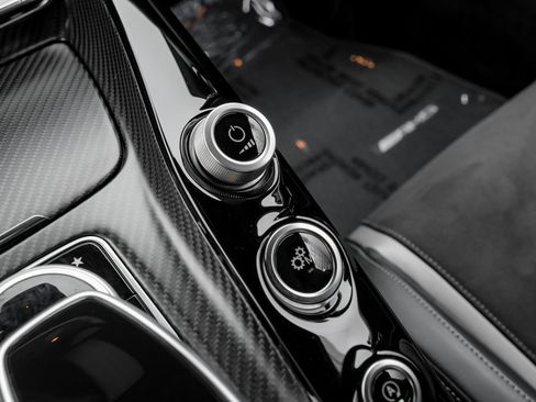 Used 2018 Mercedes-Benz AMG GT R image 26