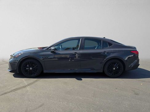 Used 2026 Toyota Camry SE FWD image 6