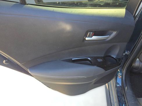 Used 2020 Toyota Corolla SE w/ Carpet Mat Package image 28