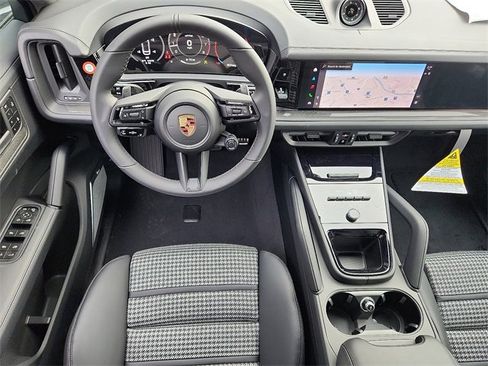 New 2026 Porsche Cayenne GTS image 14
