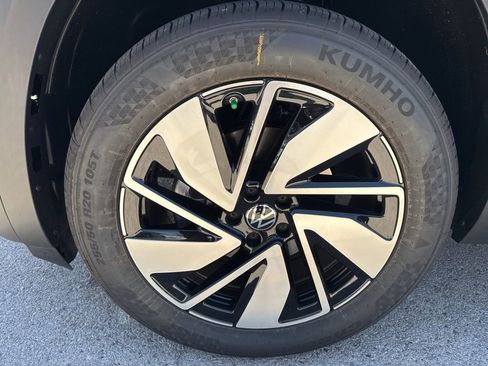 New 2026 Volkswagen Atlas SE image 9