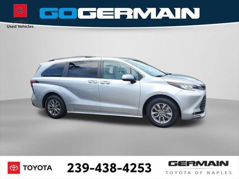 Certified 2022 Toyota Sienna XLE FWD image 6