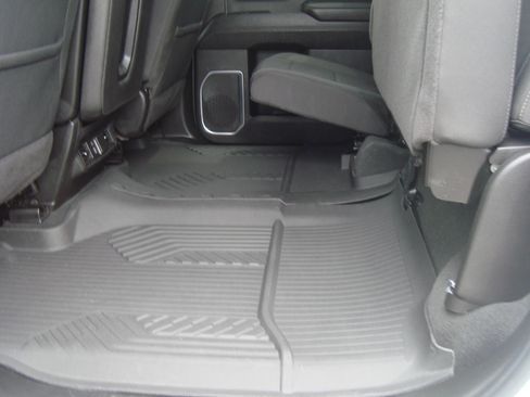 Used 2023 GMC Sierra 1500 SLE AWD/4WD image 24