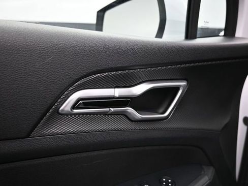 Used 2025 Kia Sportage LX image 14