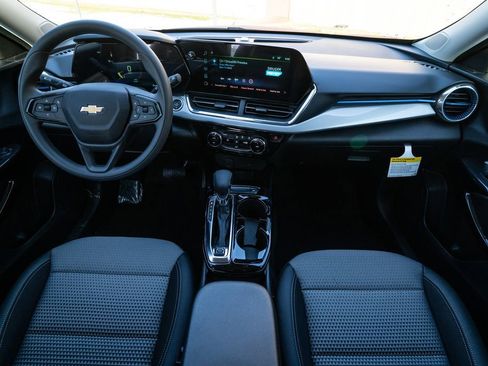New 2026 Chevrolet Trax LT image 10