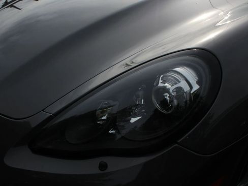 Used 2013 Porsche Panamera GTS image 13