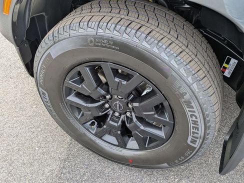 New 2026 Nissan Frontier SV w/ SV Convenience Package RWD image 9