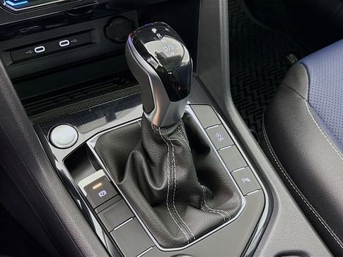 New 2026 Volkswagen Taos SEL AWD/4WD image 18