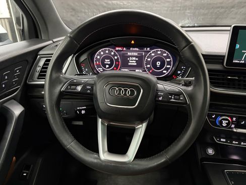 Used 2018 Audi Q5 2.0T Premium Plus w/ Premium Plus Package AWD/4WD image 12