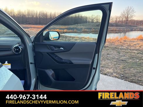 New 2026 Chevrolet Equinox LT w/ Convenience Package II image 29