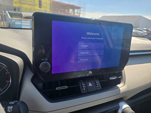 Used 2023 Toyota RAV4 XLE Premium image 30