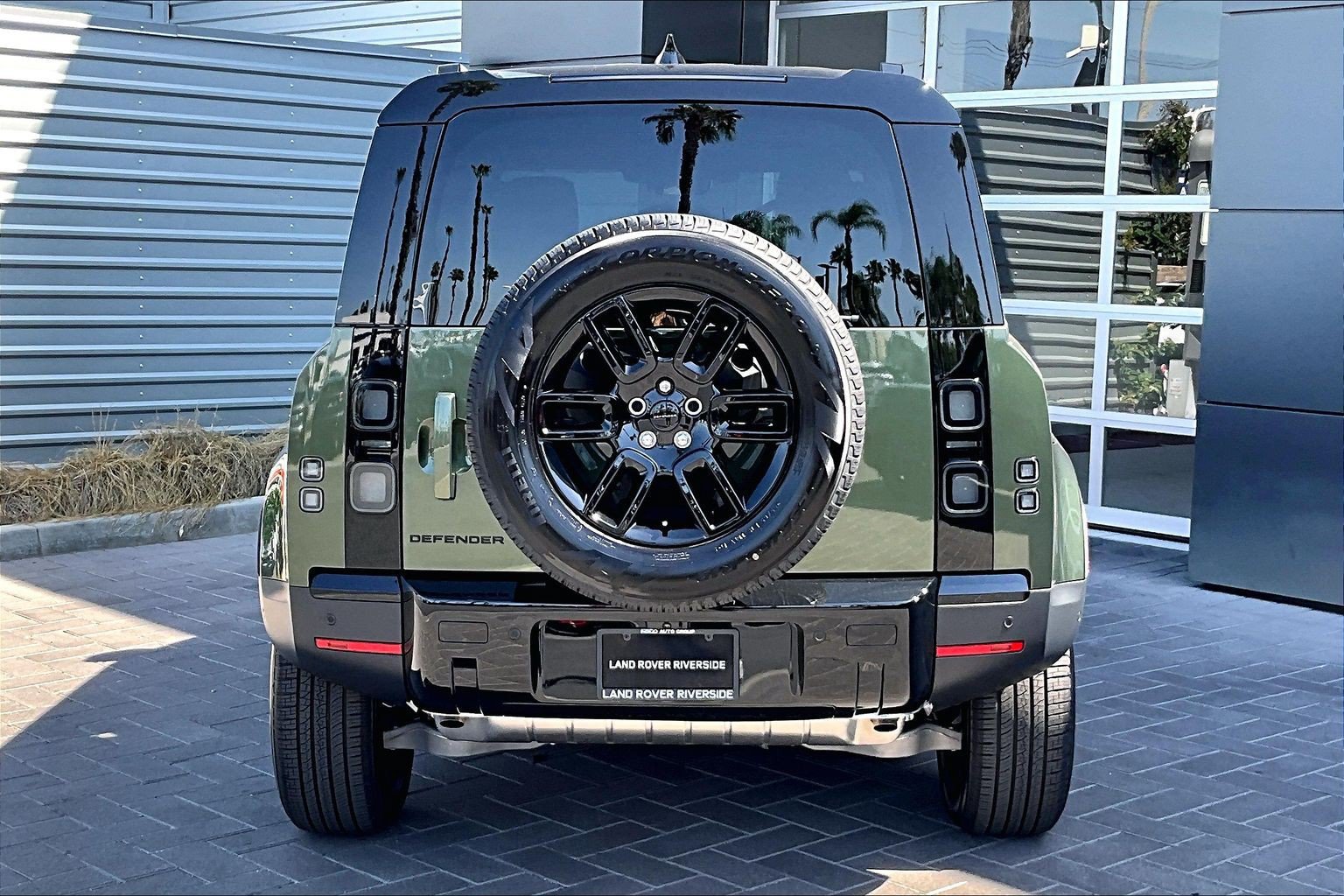 New 2026 Land Rover Defender 110 S AWD/4WD image 4