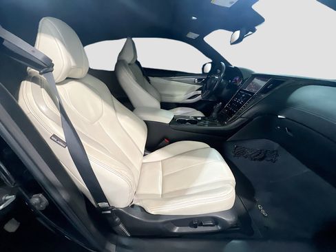 Used 2018 INFINITI Q60 3.0t Luxe w/ Sensory Package 3.0T Luxe image 20