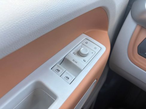 New 2025 Volkswagen ID. Buzz 1st Edition image 32