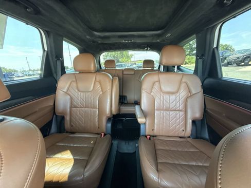Used 2024 Kia Telluride SX Prestige X-Pro AWD/4WD image 13