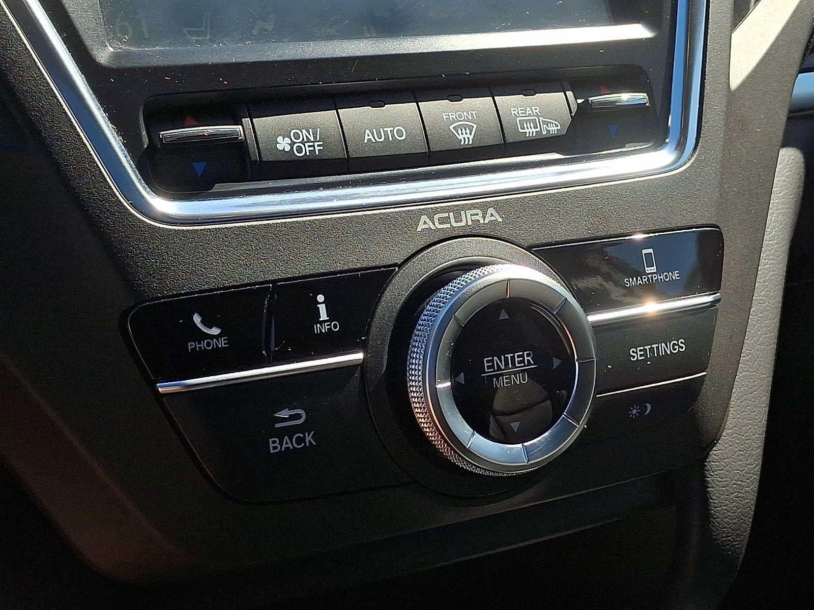 Used 2019 Acura MDX SH-AWD image 17
