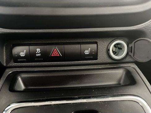 Used 2017 Jeep Patriot Latitude FWD image 17