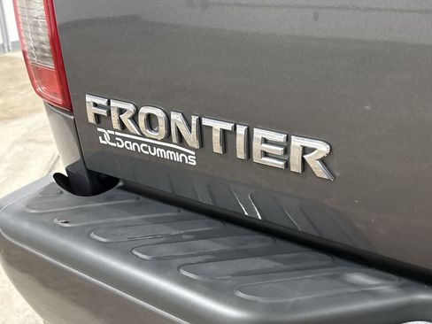Used 2019 Nissan Frontier Desert Runner RWD image 24