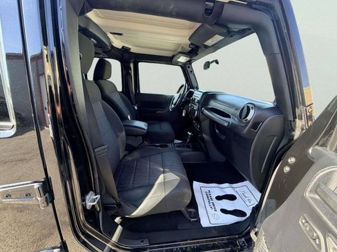 Used 2011 Jeep Wrangler Unlimited Sport AWD/4WD image 27