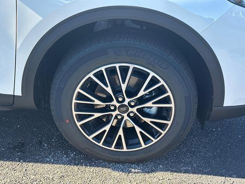 New 2025 Ford Escape SE image 52