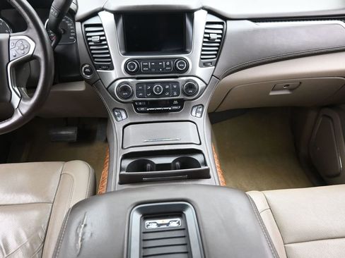 Used 2018 Chevrolet Suburban Premier AWD/4WD image 13
